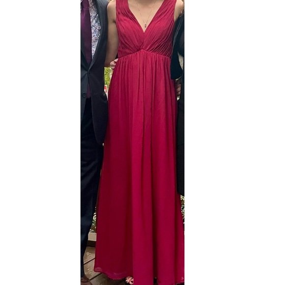 Azazie V-neck Pleated Chiffon Maxi Dress in Burgundy - Picture 3 of 6